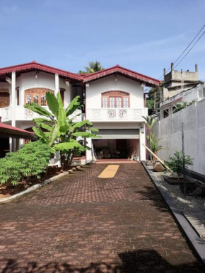 Sujee Villa CeylonHub
